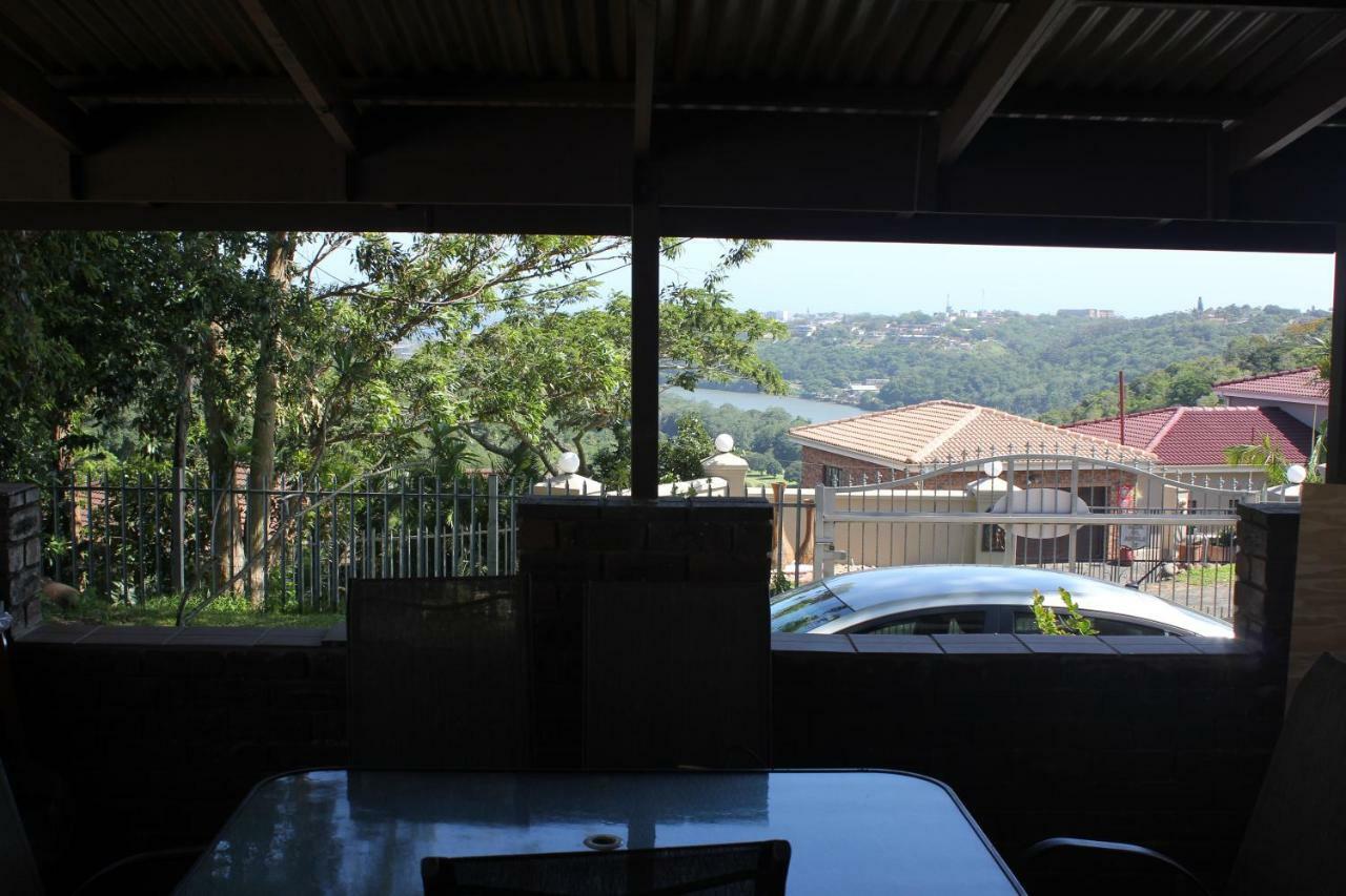Hotel Laudin'S View Umtentweni Exteriér fotografie